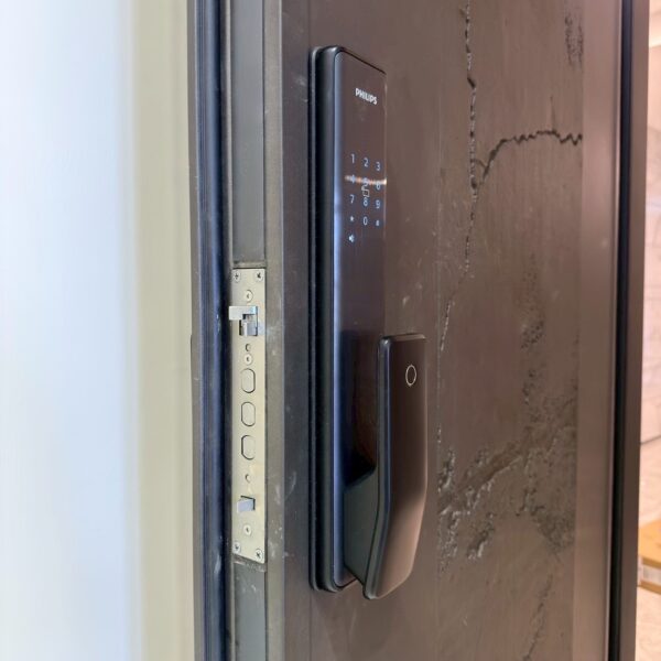 S__176103617_0 Philips Alpha(台灣)